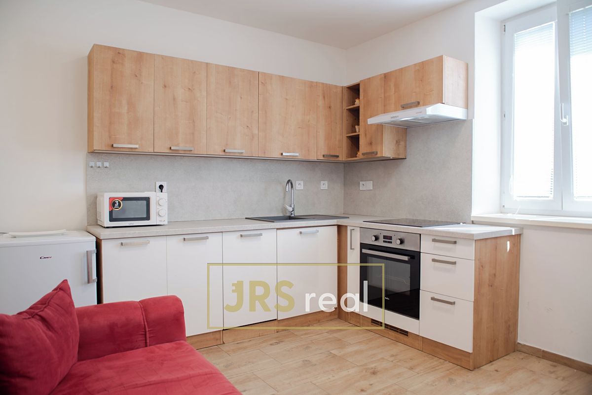 Pronájem bytu 2+kk 34 m²